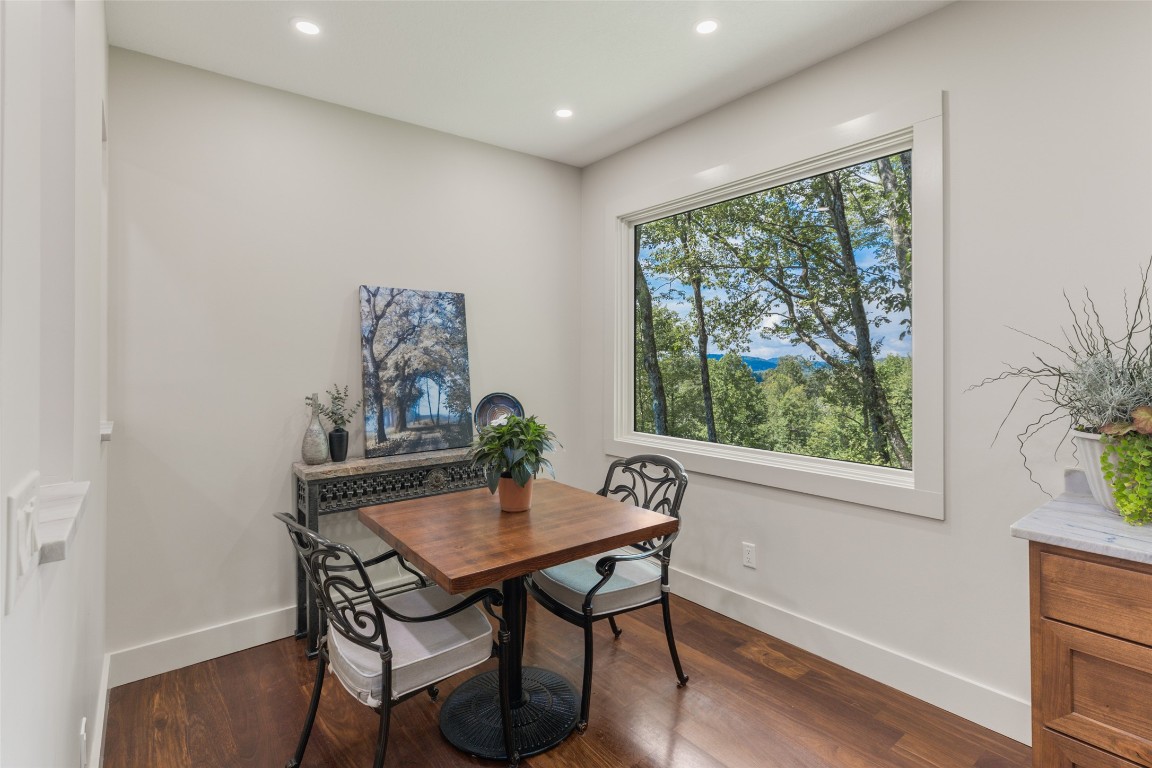 451 Country Club Drive