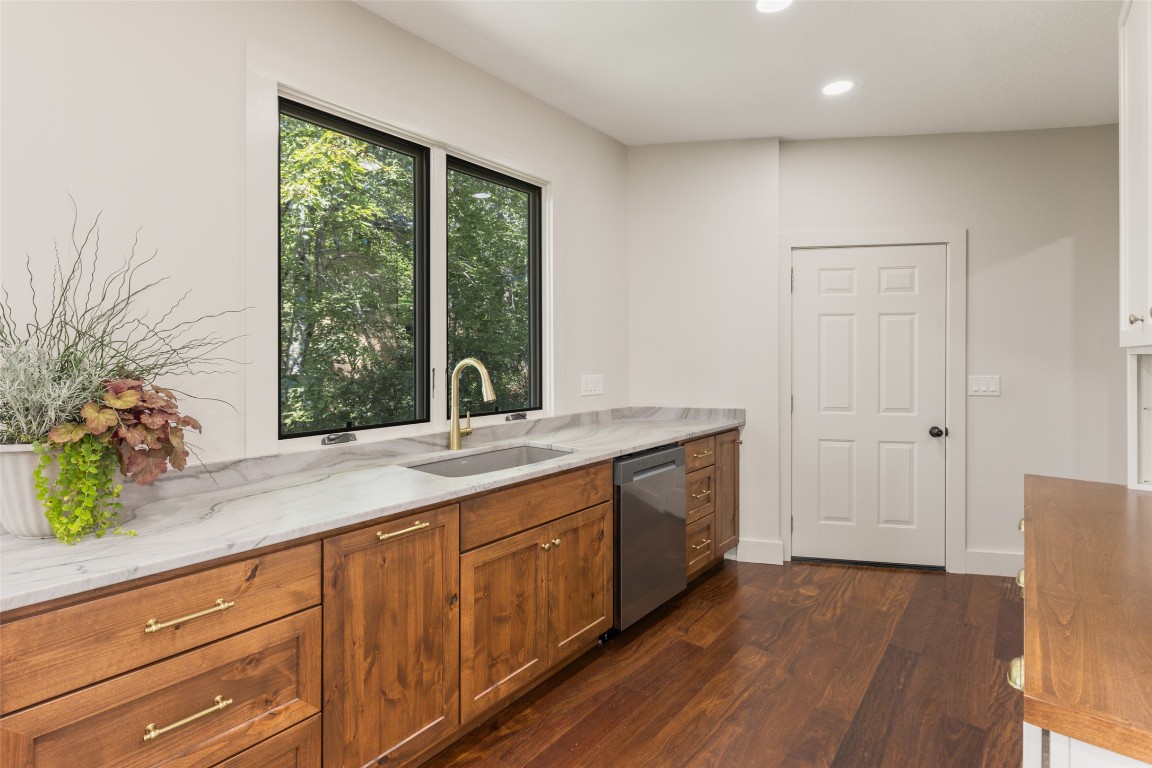 451 Country Club Drive