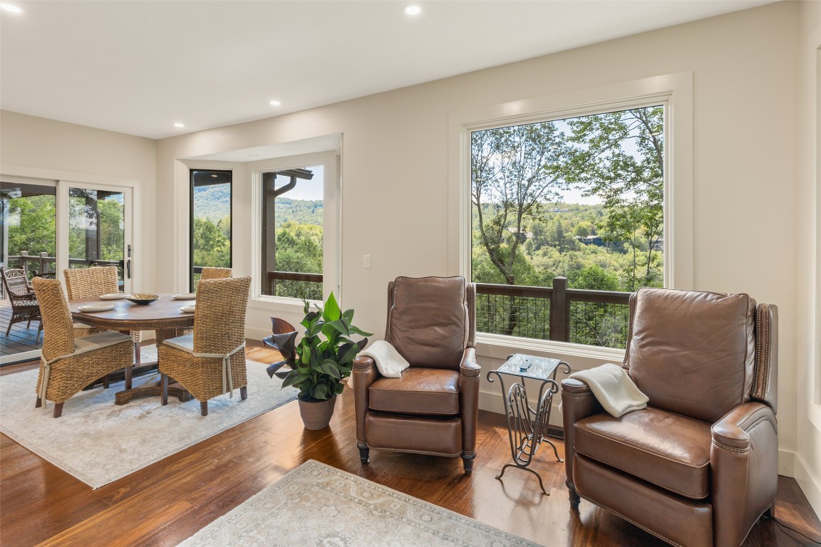 451 Country Club Drive