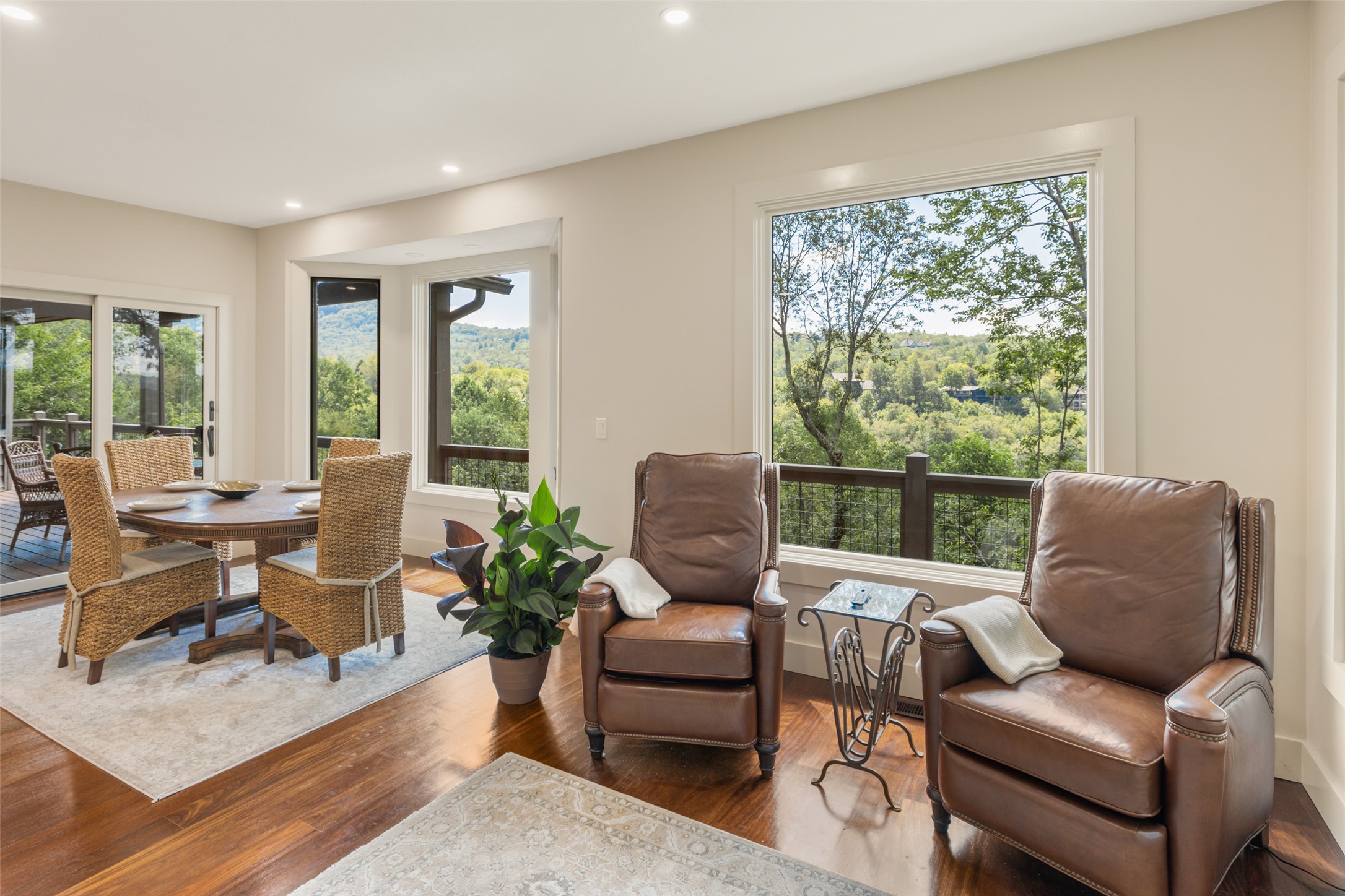 451 Country Club Drive