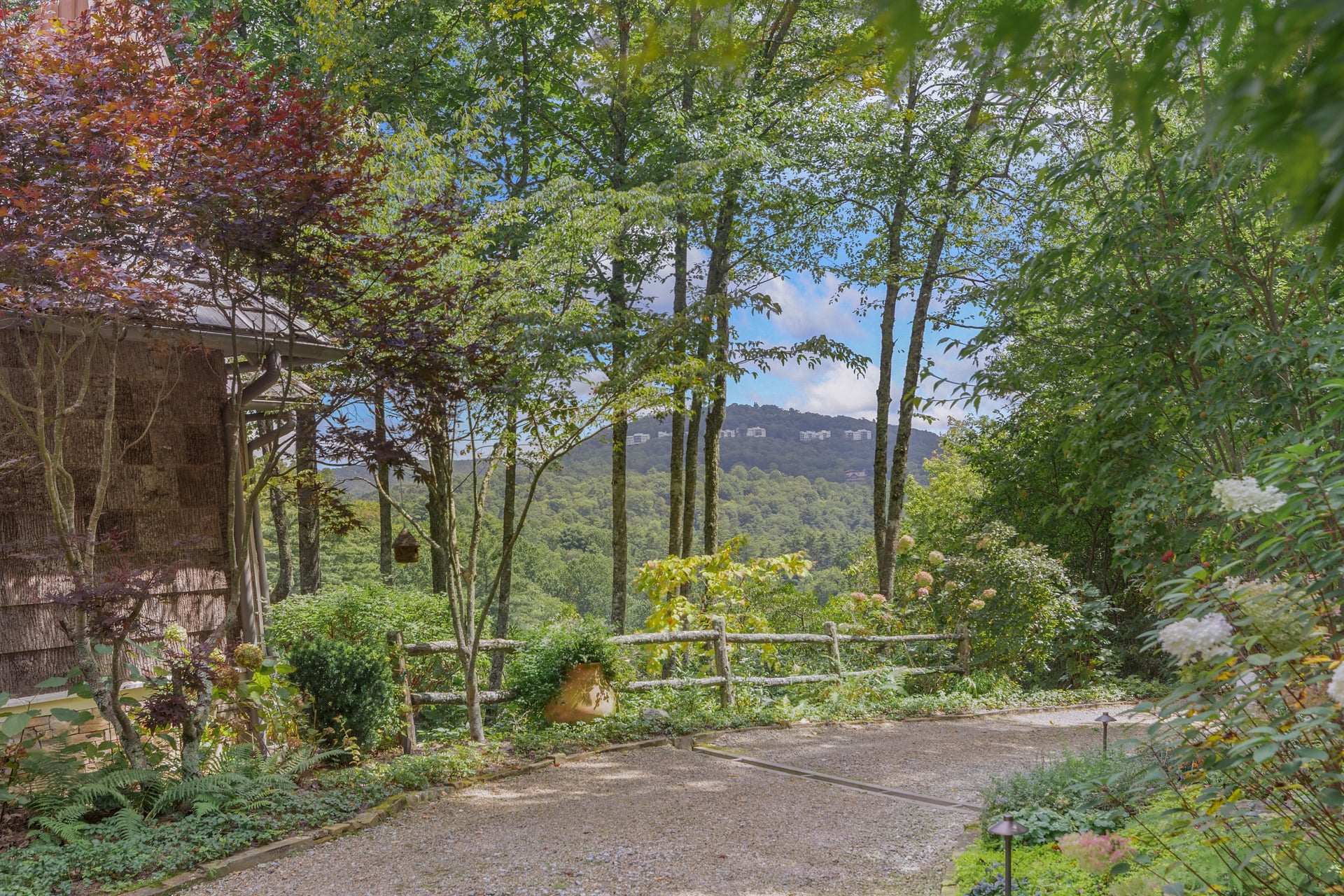 1442 Owl Gap Road