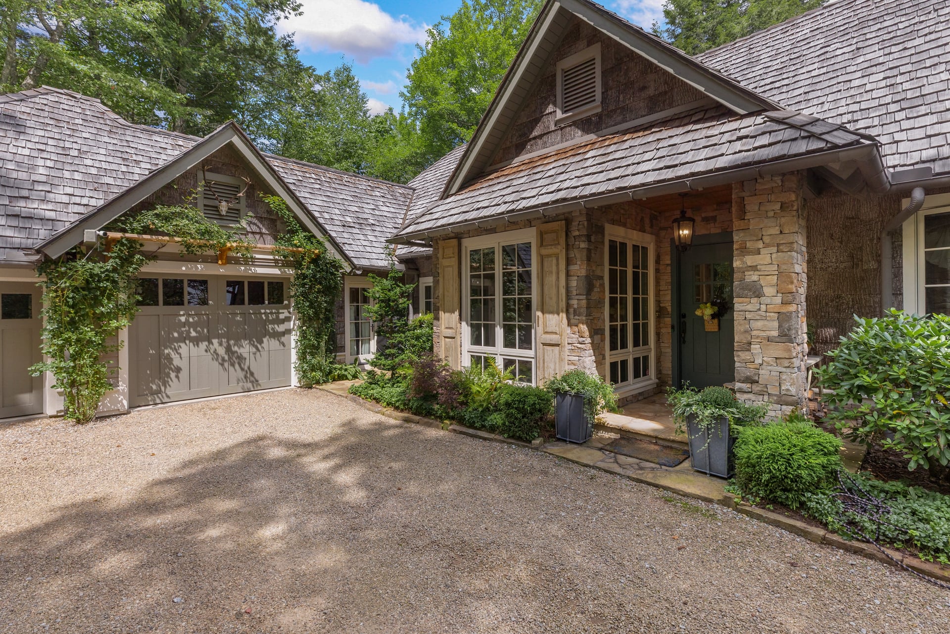 1442 Owl Gap Road
