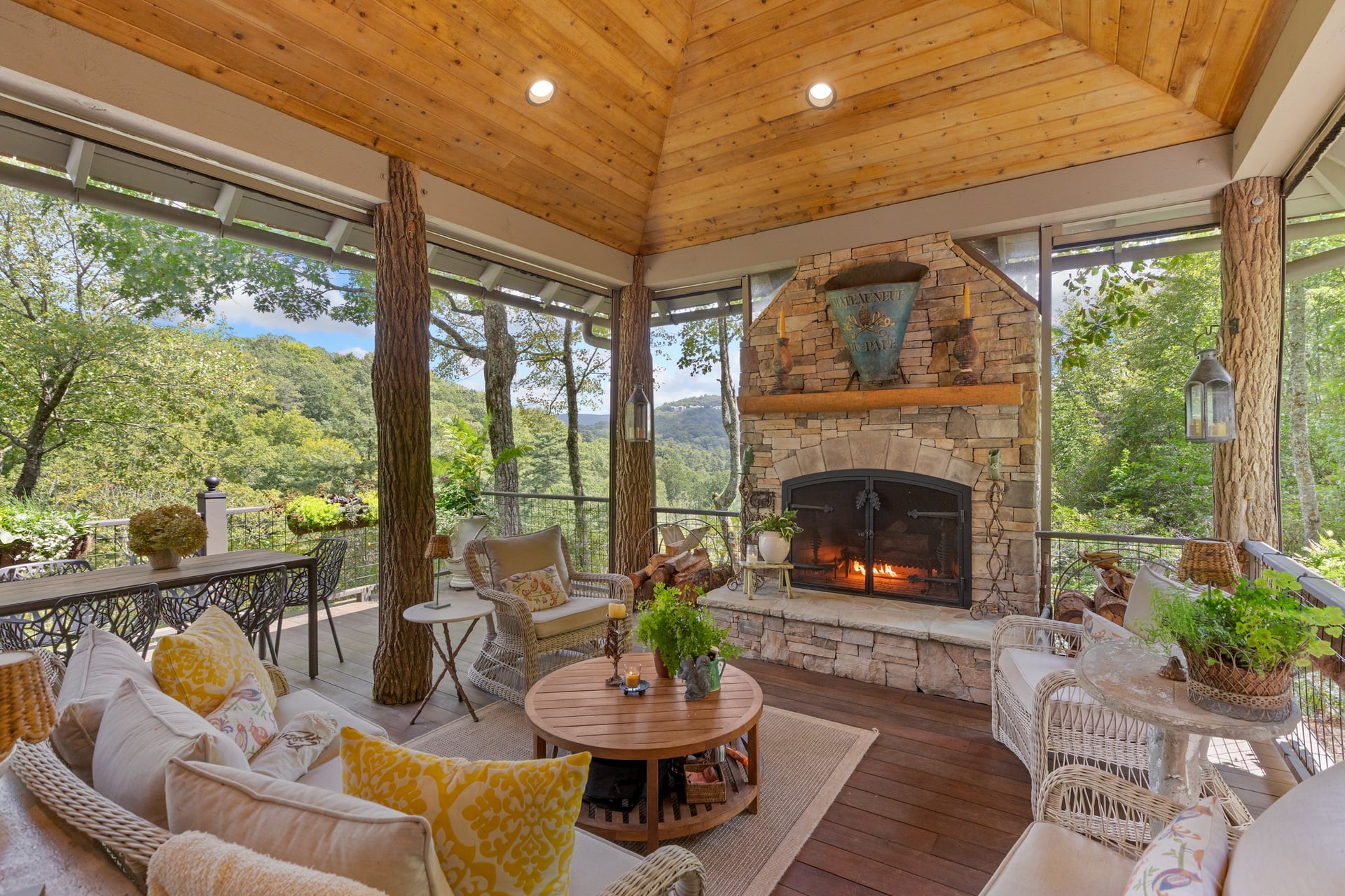 1442 Owl Gap Road