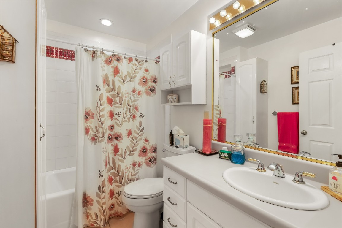 384 Kettle Creek Road