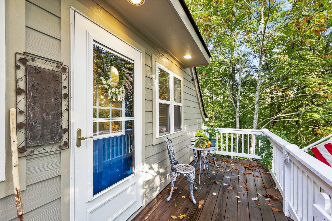 384 Kettle Creek Road