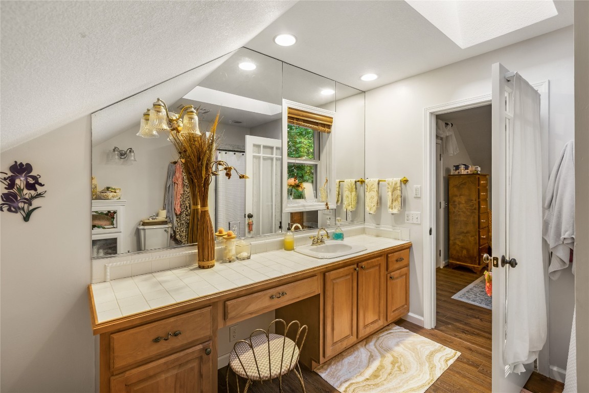 384 Kettle Creek Road