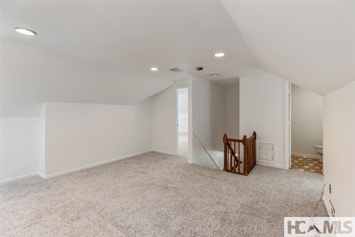 418 Woodpecker Trail