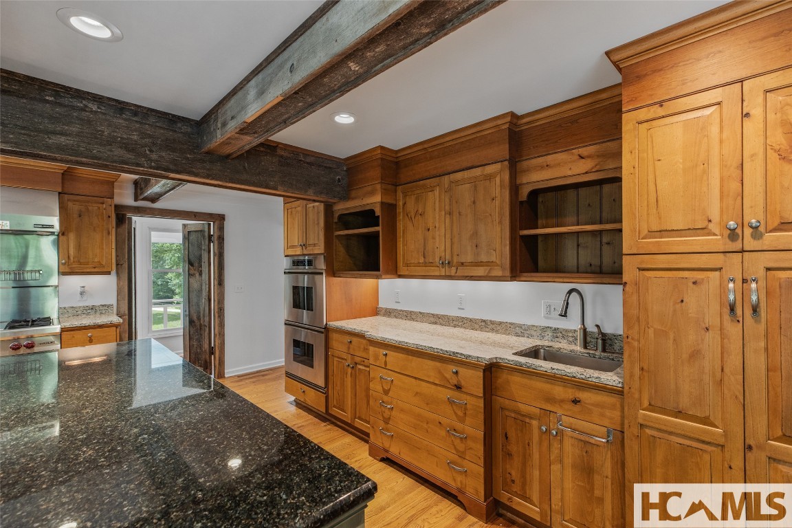 418 Woodpecker Trail