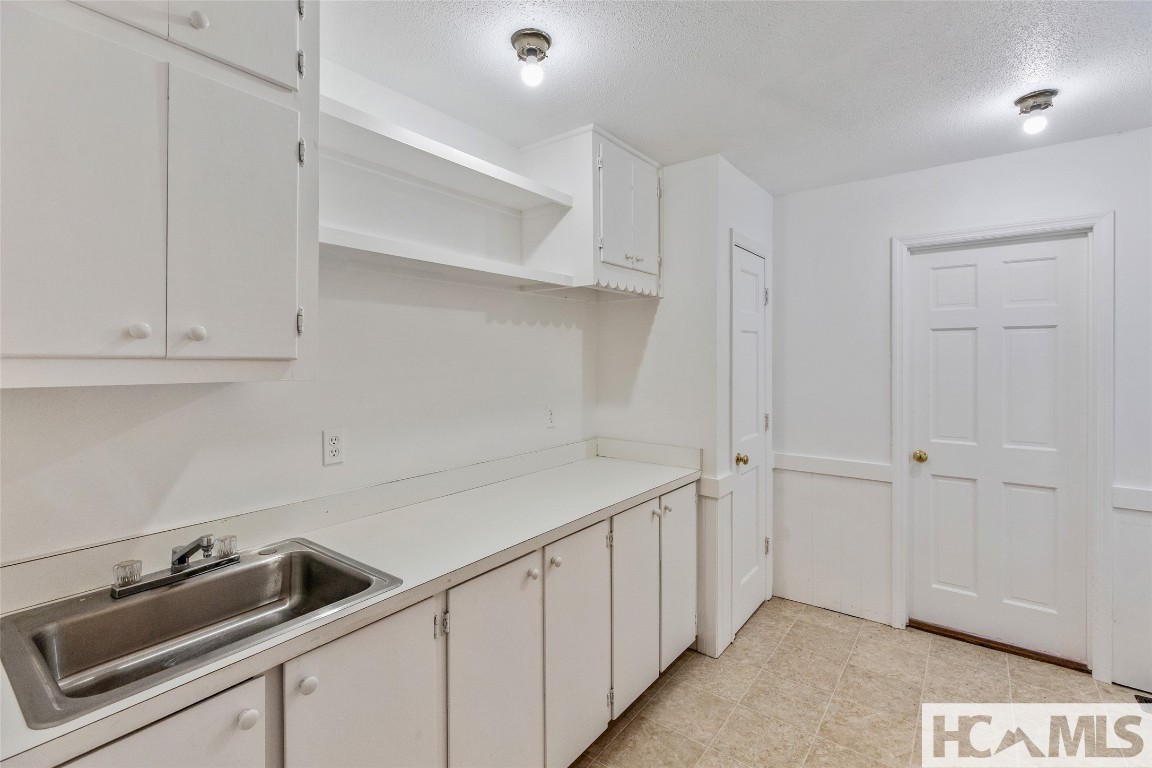 418 Woodpecker Trail