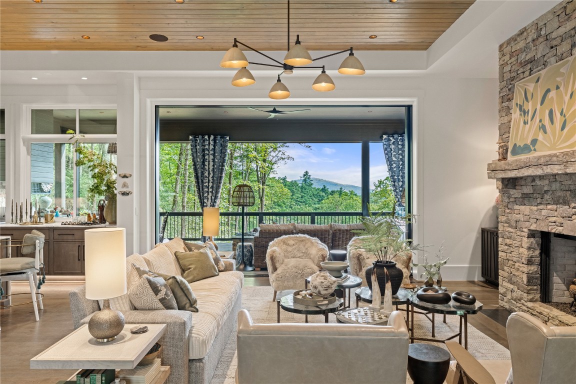 47 Hayes Trail Drive