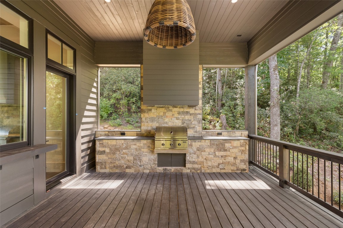 47 Hayes Trail Drive