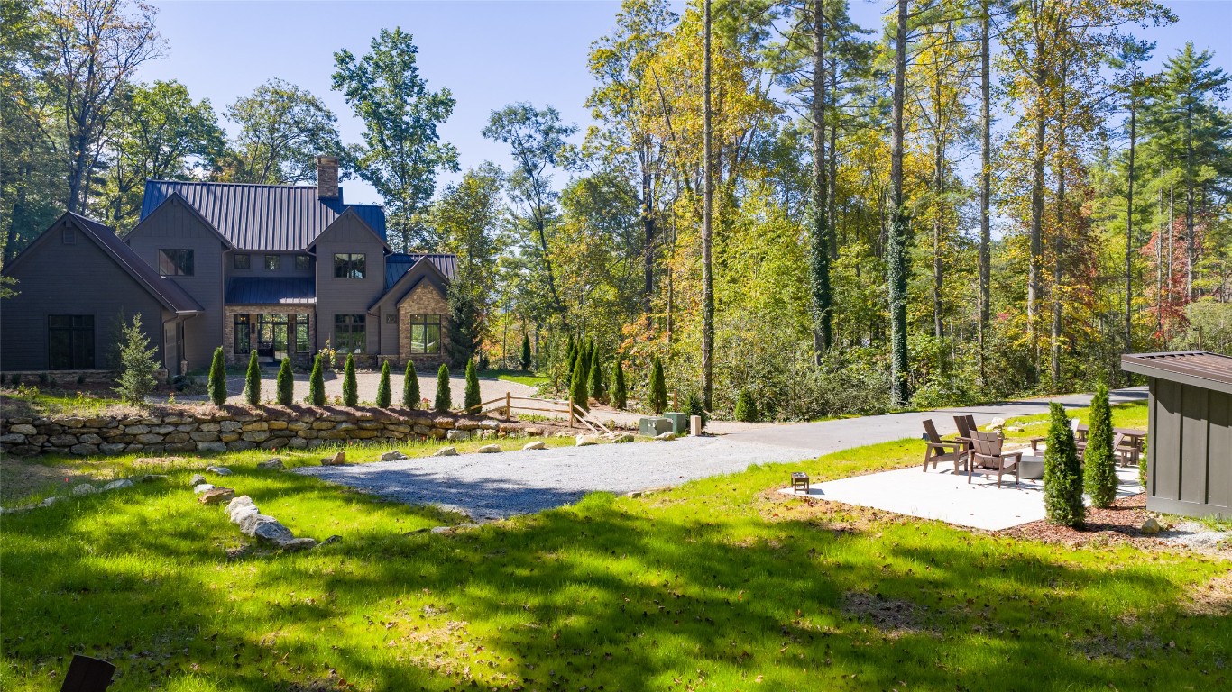 47 Hayes Trail Drive