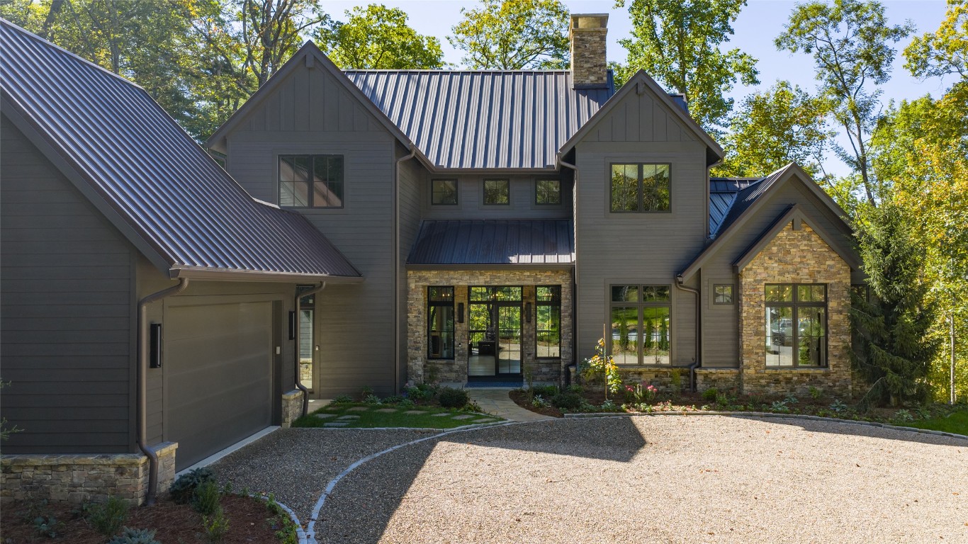 47 Hayes Trail Drive