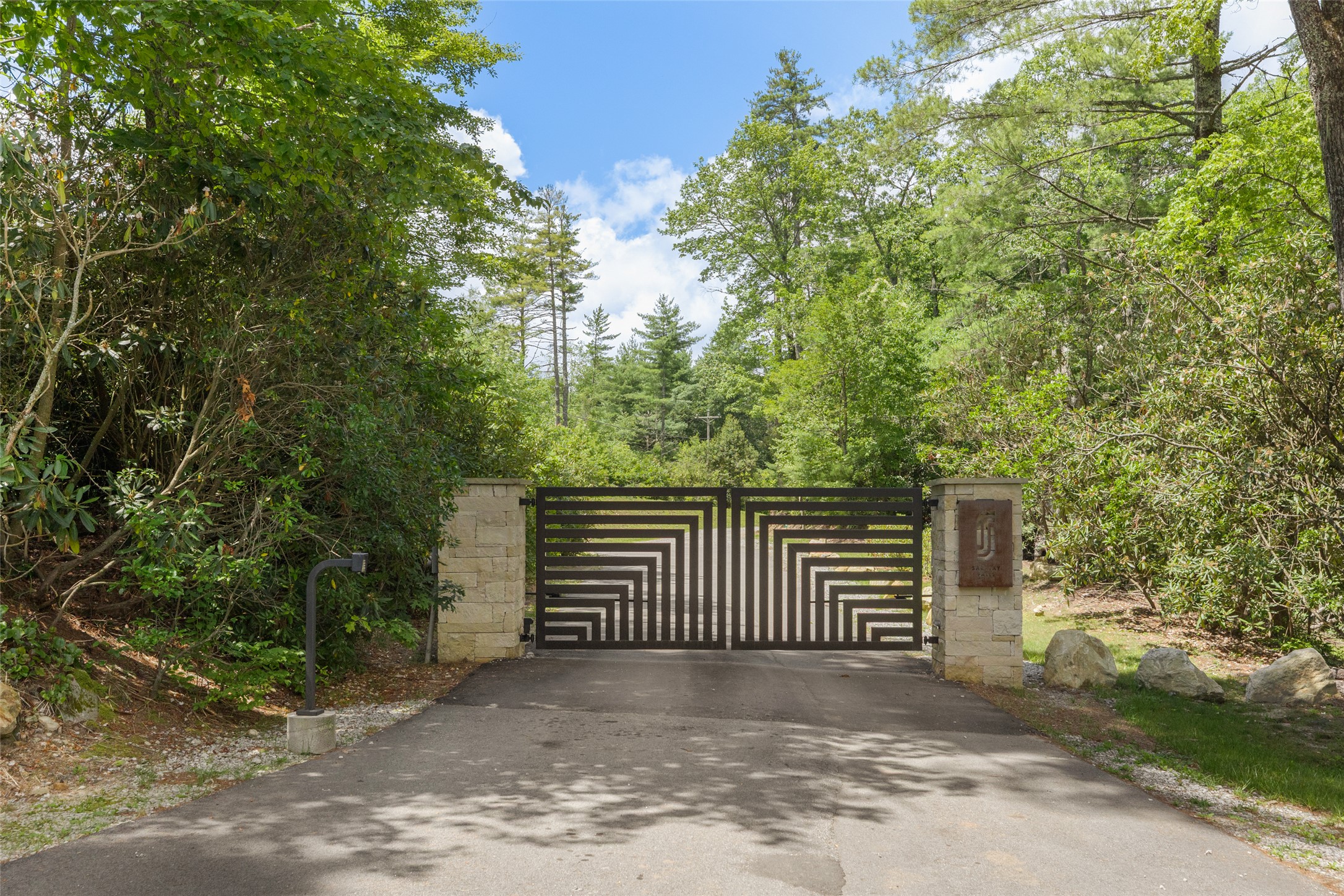 47 Hayes Trail Drive
