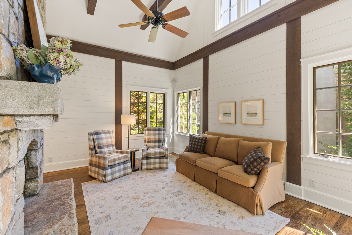 107 Old Edwards Circle