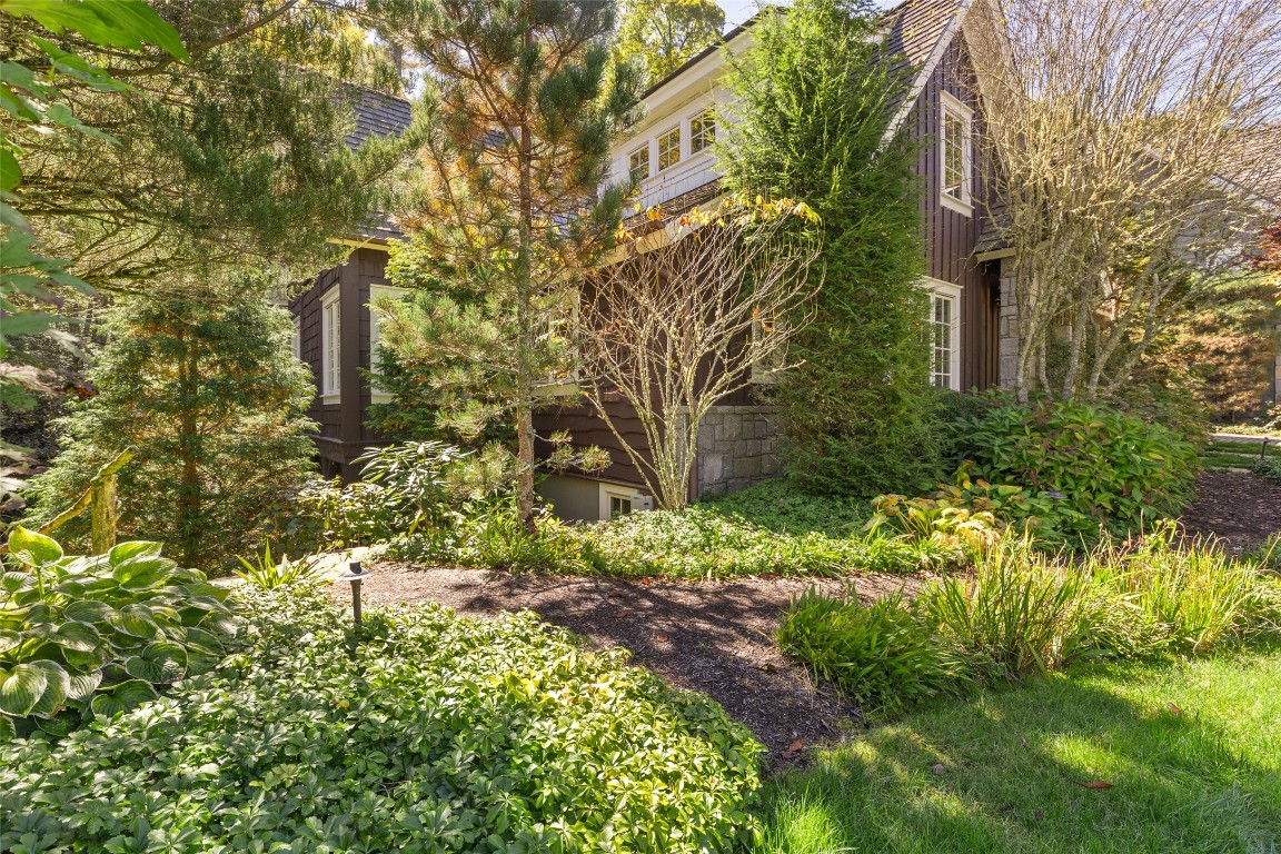 107 Old Edwards Circle