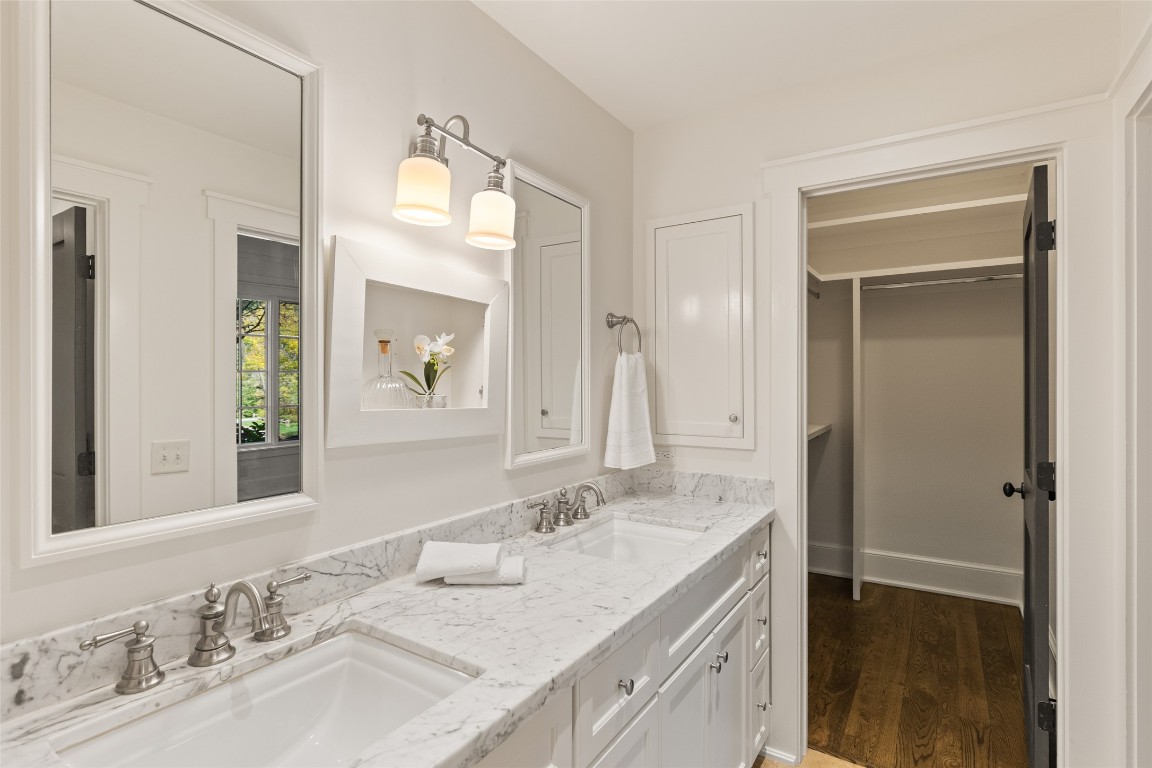 107 Old Edwards Circle