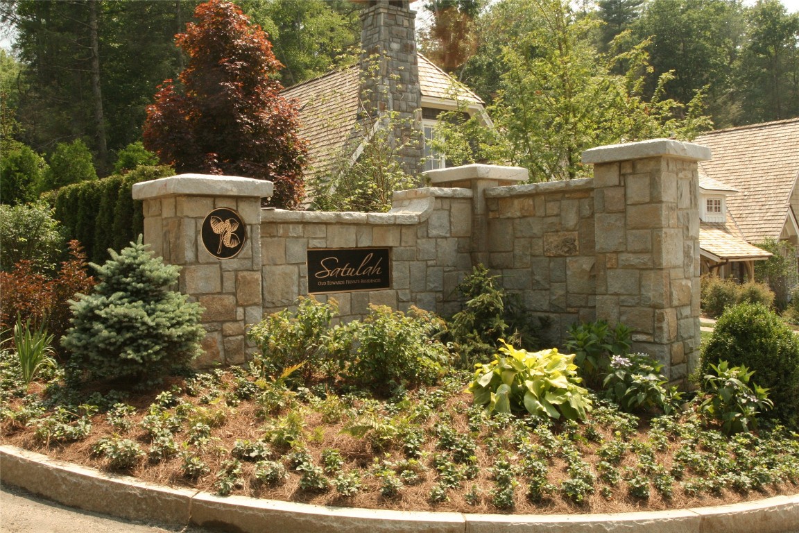 107 Old Edwards Circle