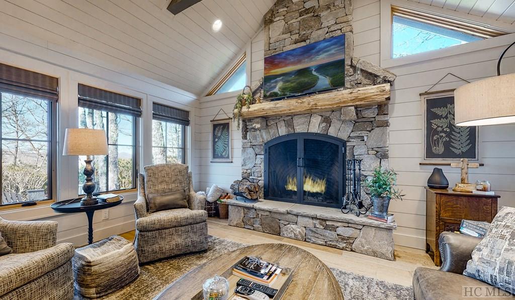 204 Pinecrest Road