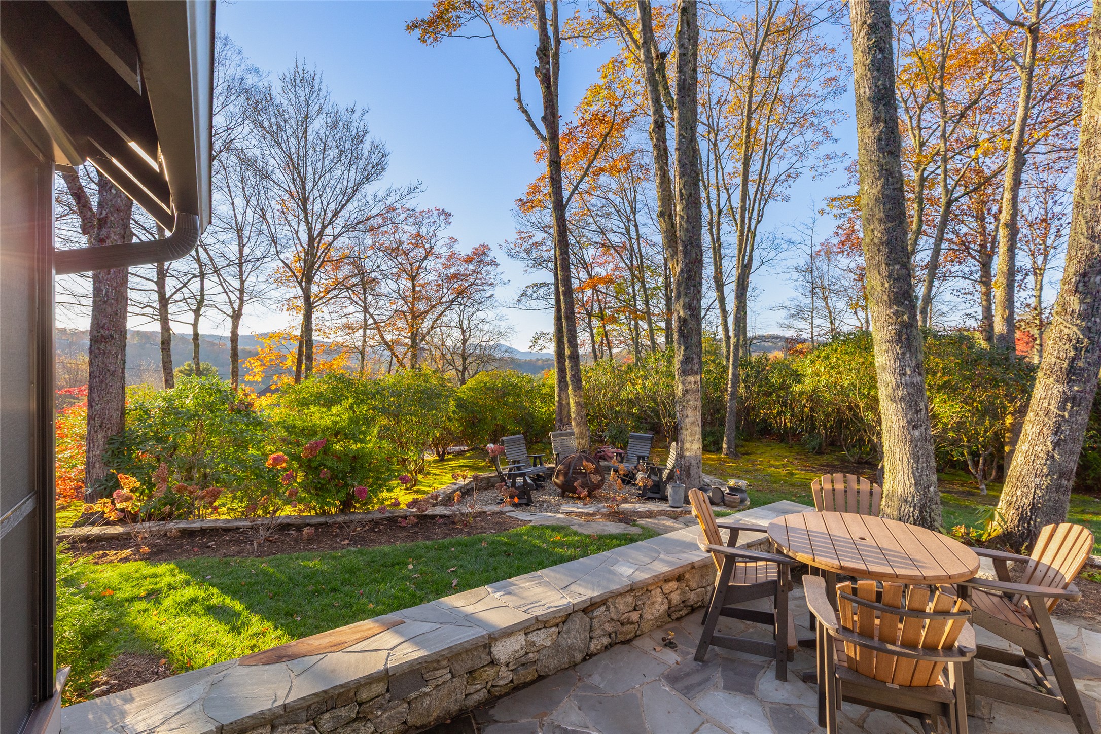 204 Pinecrest Road
