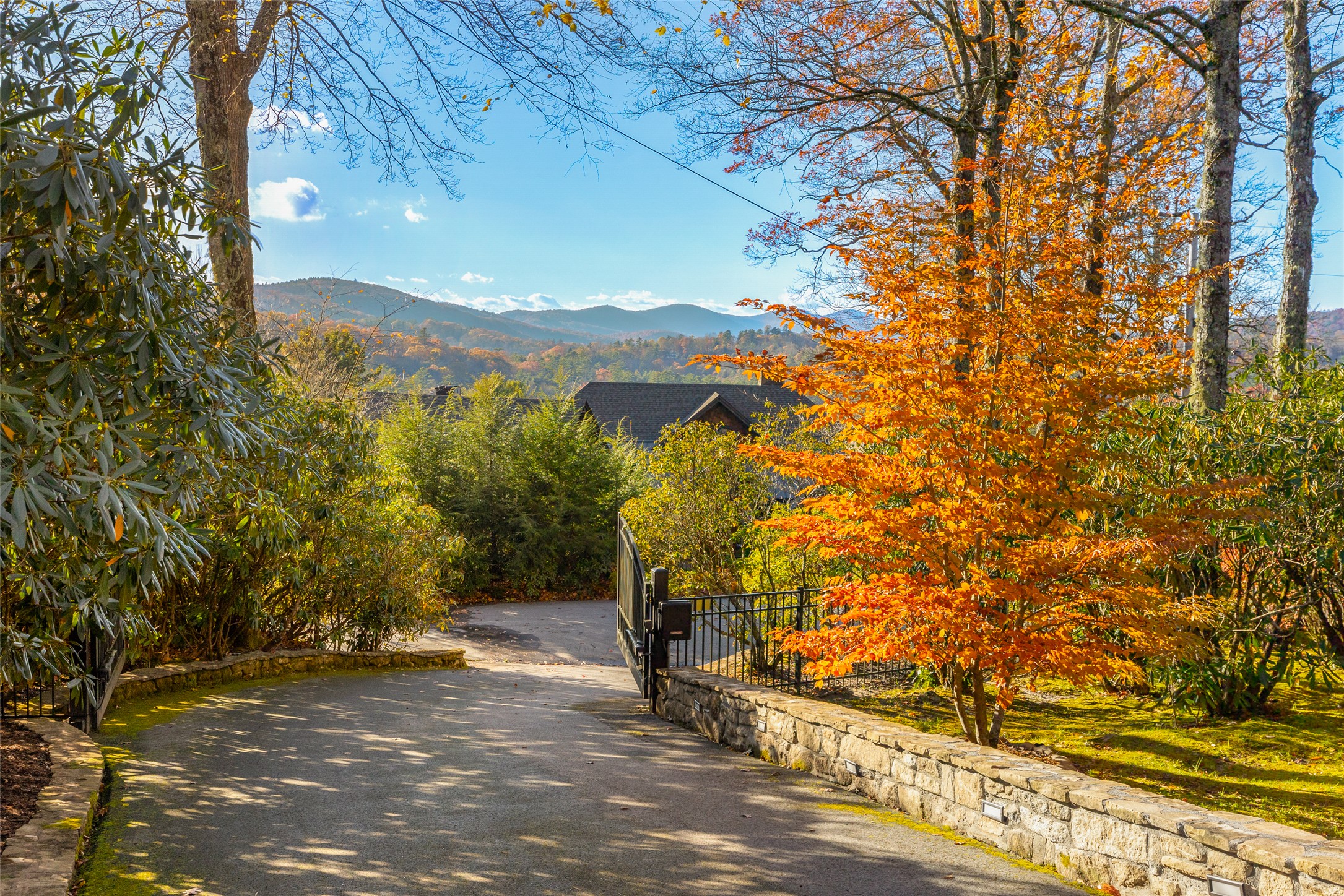 204 Pinecrest Road