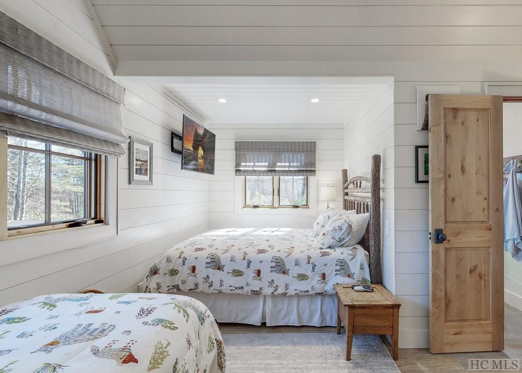 204 Pinecrest Road