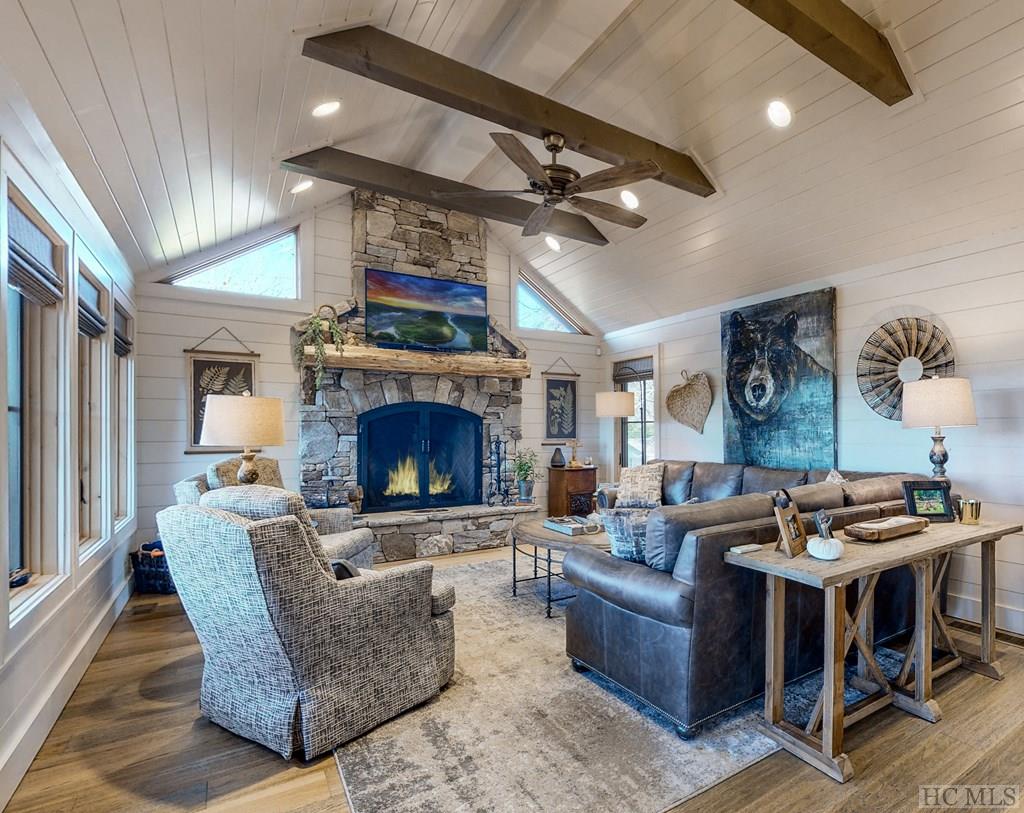 204 Pinecrest Road