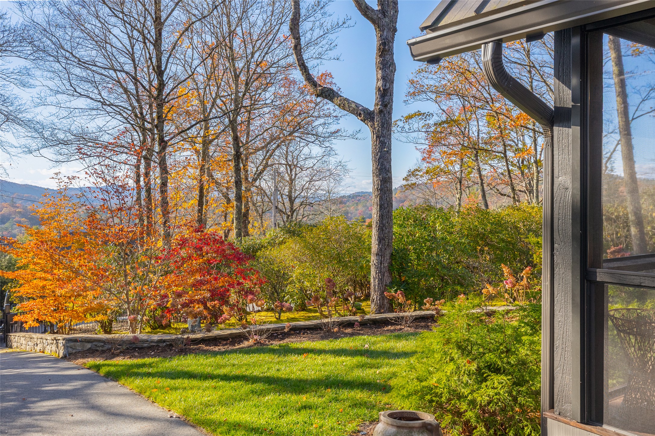 204 Pinecrest Road