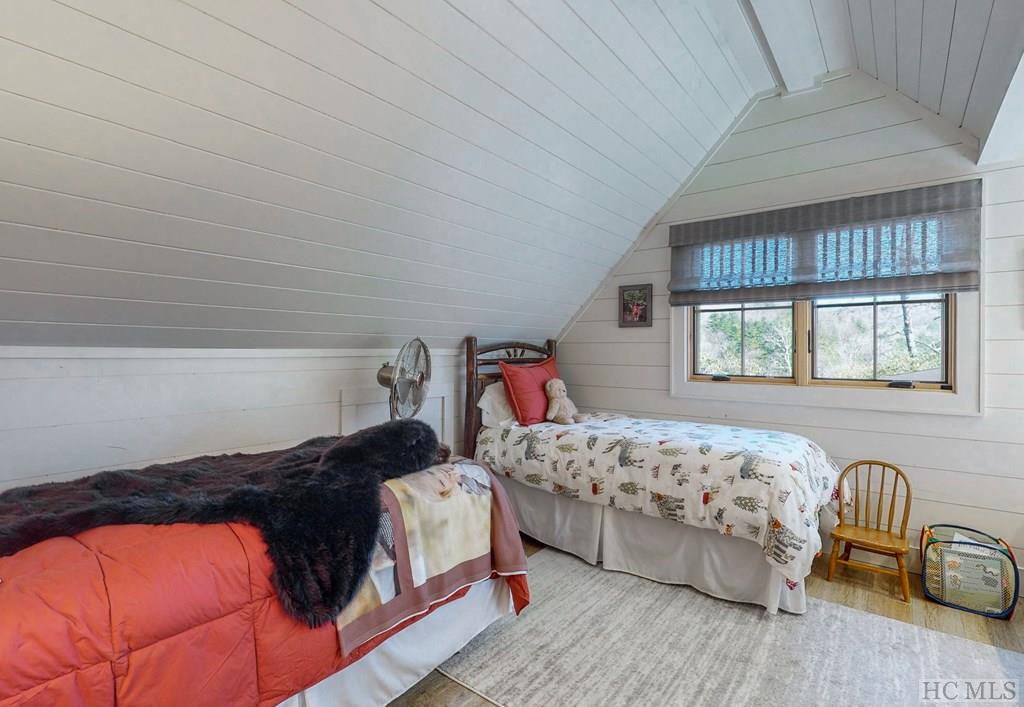 204 Pinecrest Road