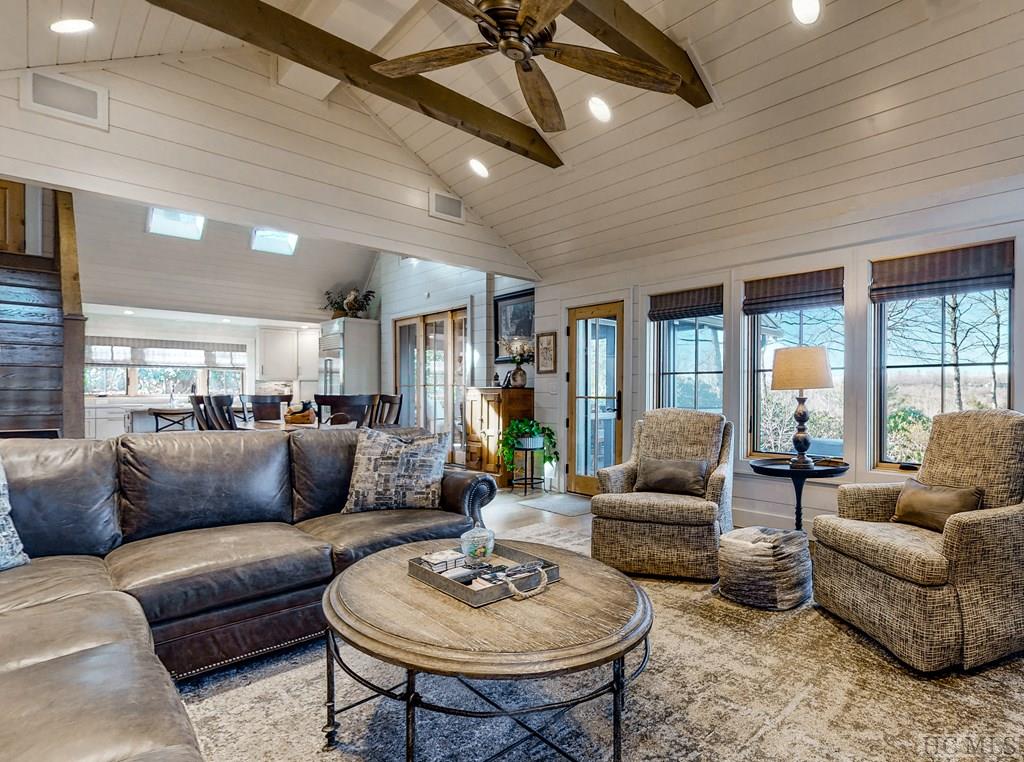 204 Pinecrest Road