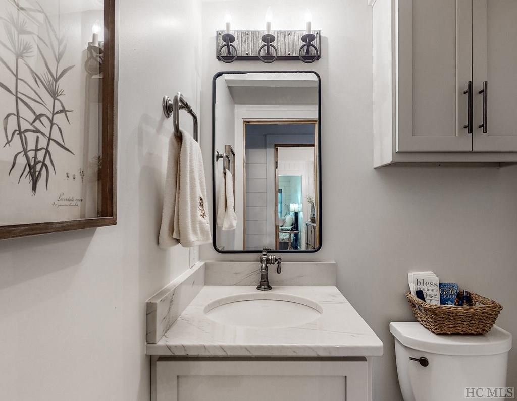 204 Pinecrest Road