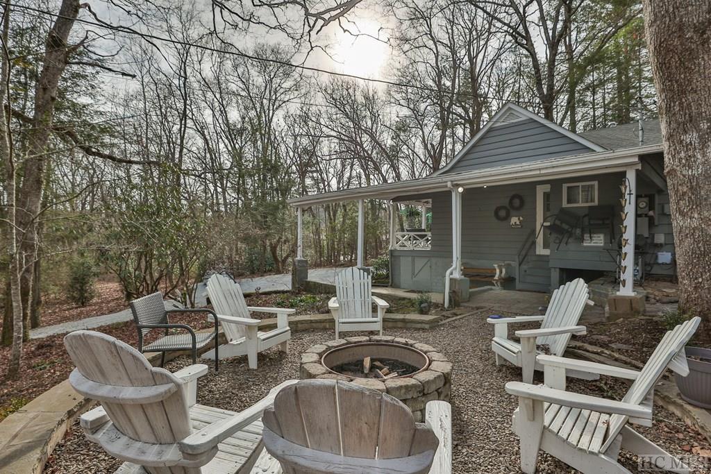 48 Holt Knob Road