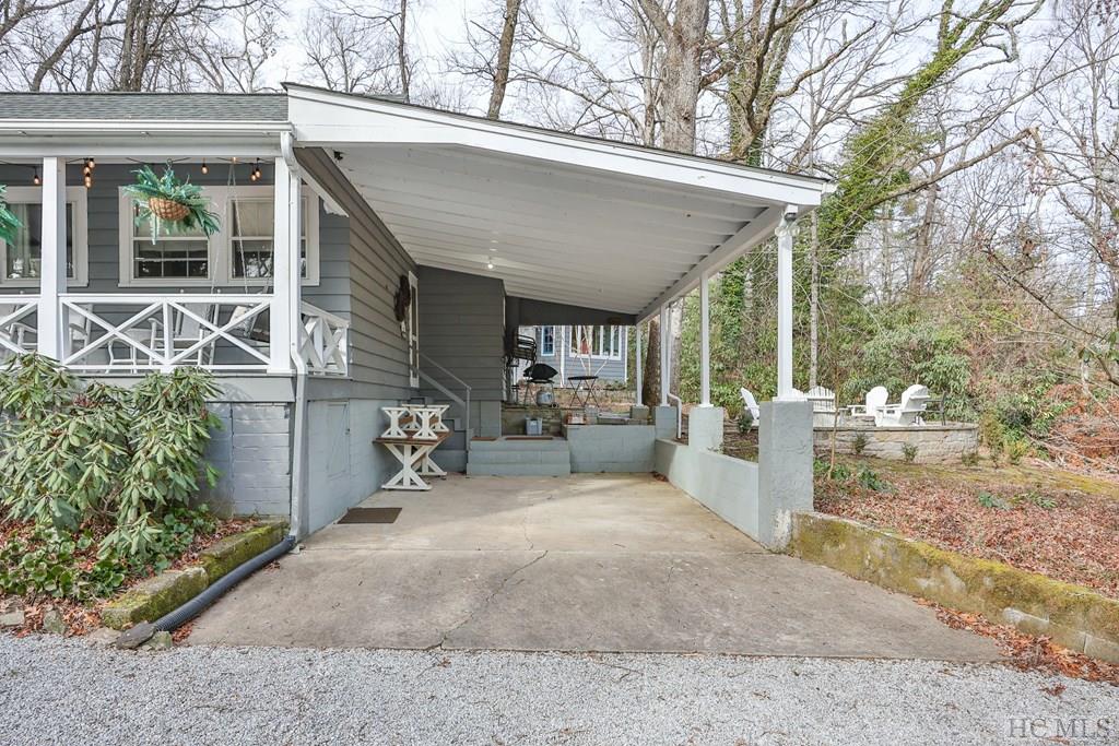 48 Holt Knob Road