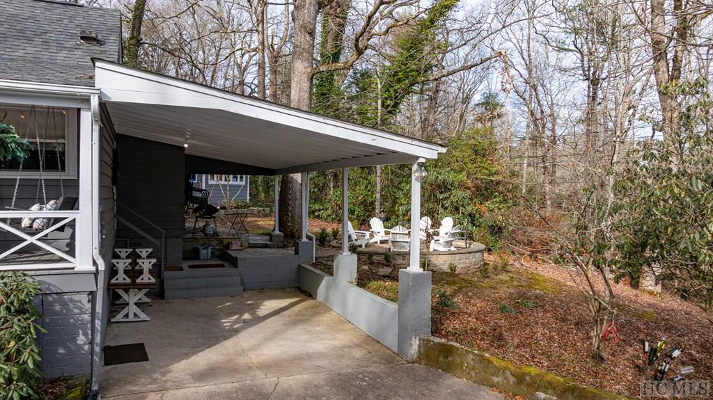 48 Holt Knob Road