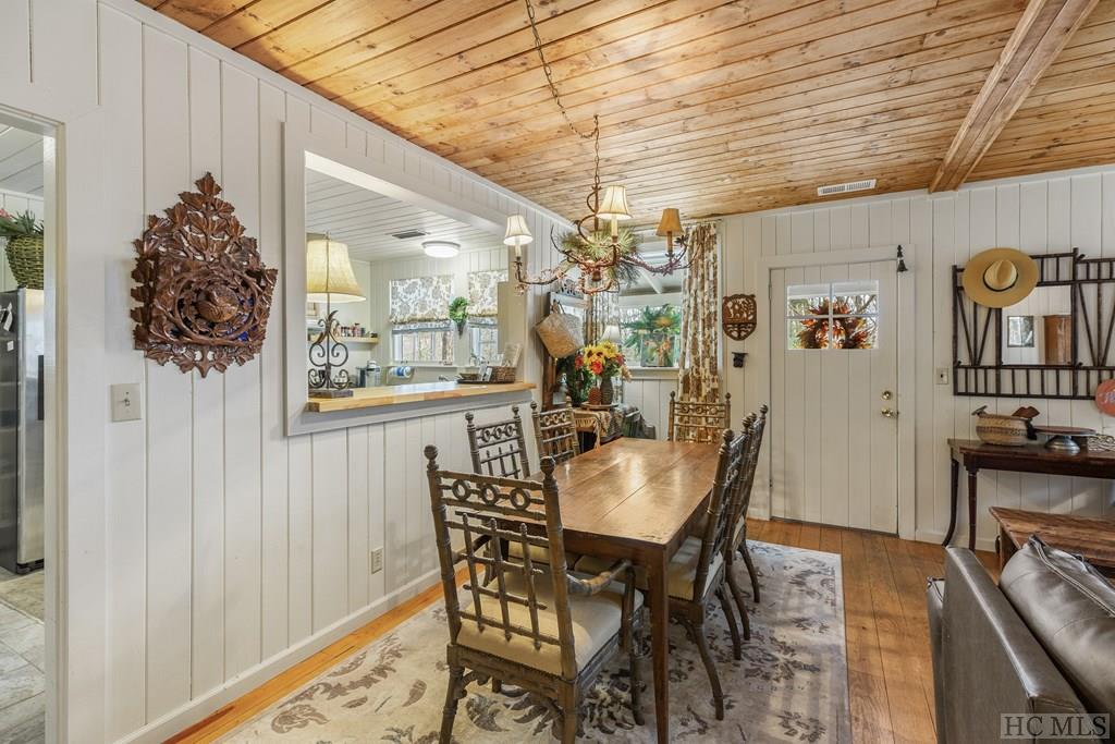 48 Holt Knob Road
