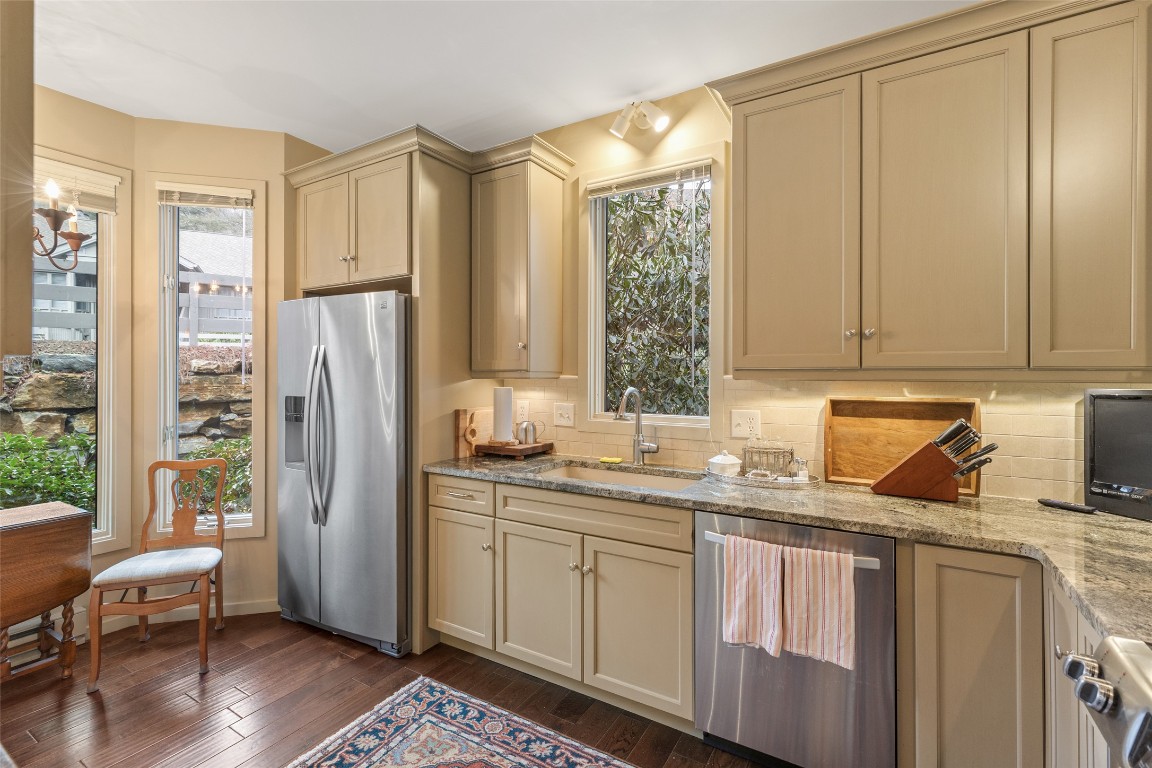 227 Chestnut Cove 6D