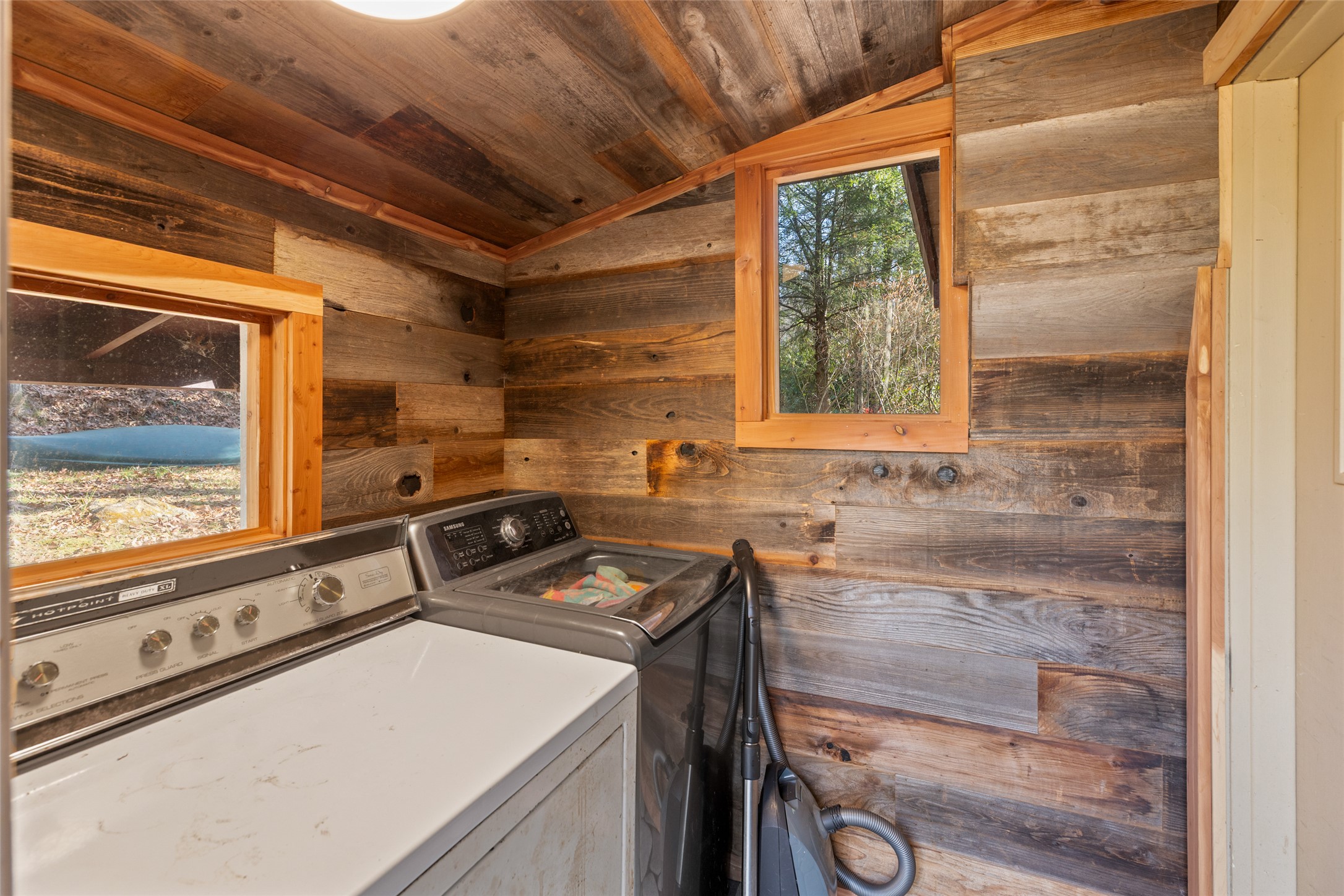 24 Flintlock Road