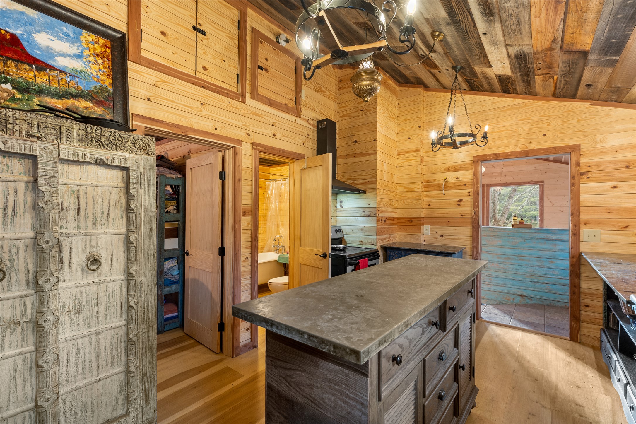 24 Flintlock Road