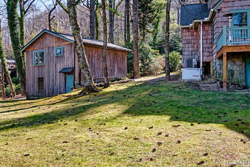 656 Big Bear Pen Road