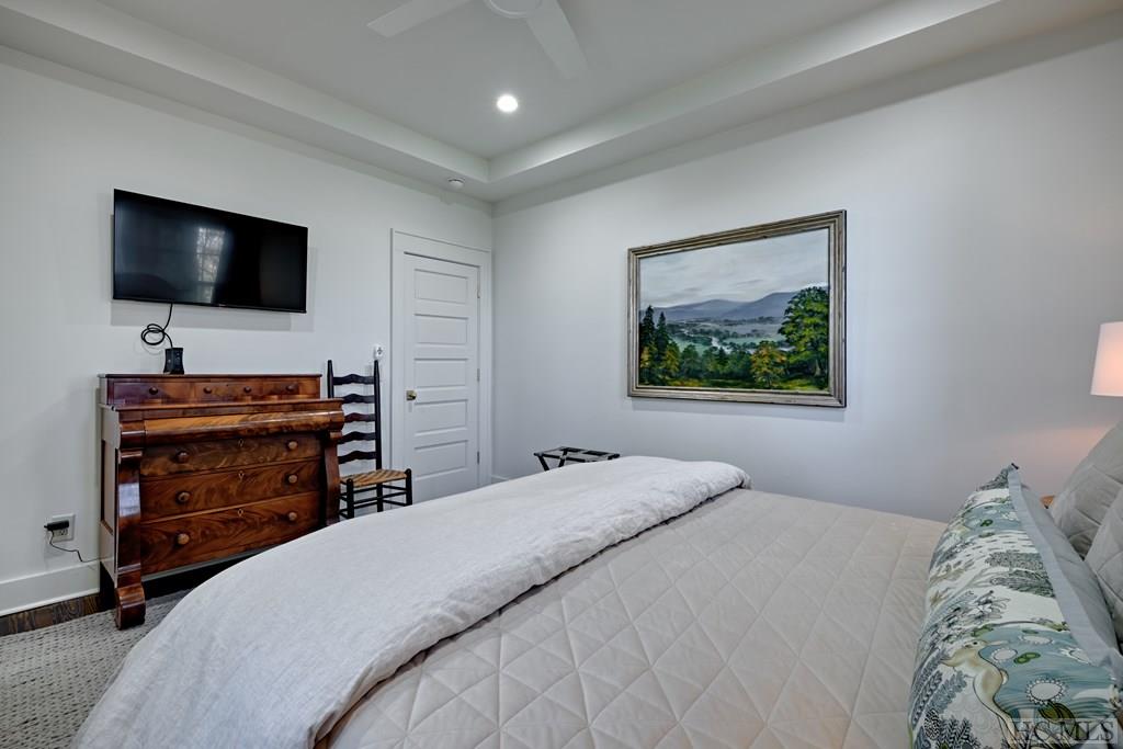 656 Big Bear Pen Road