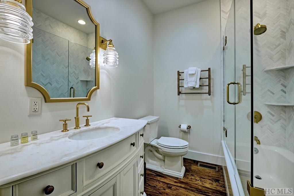 656 Big Bear Pen Road