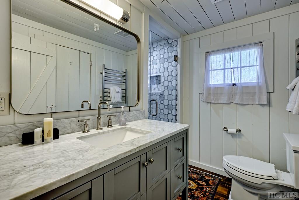 656 Big Bear Pen Road