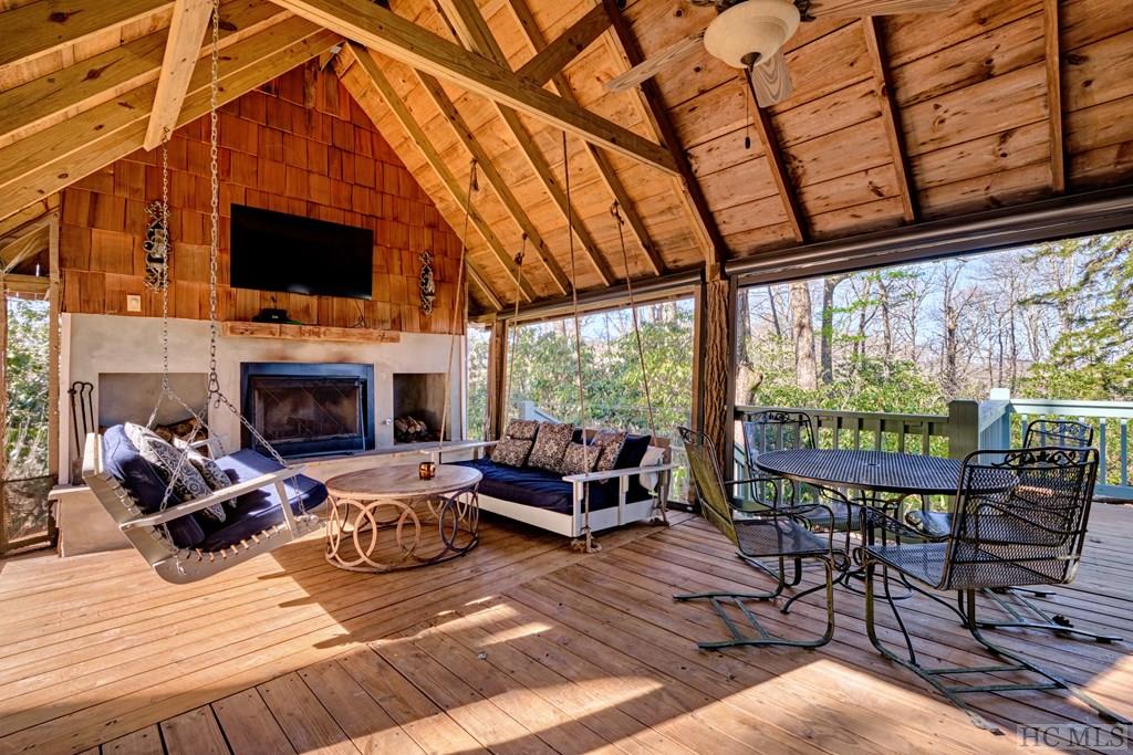 656 Big Bear Pen Road