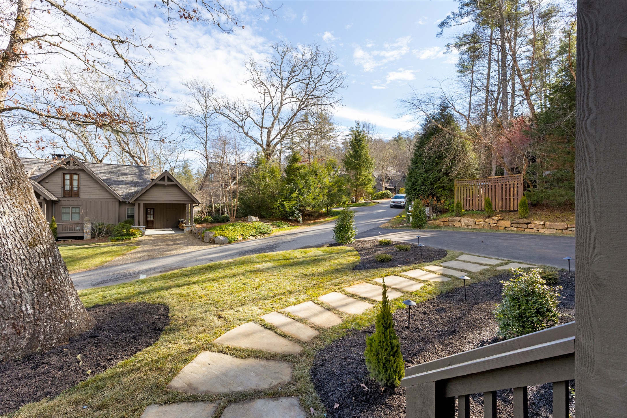 25 Hemlock Ridge