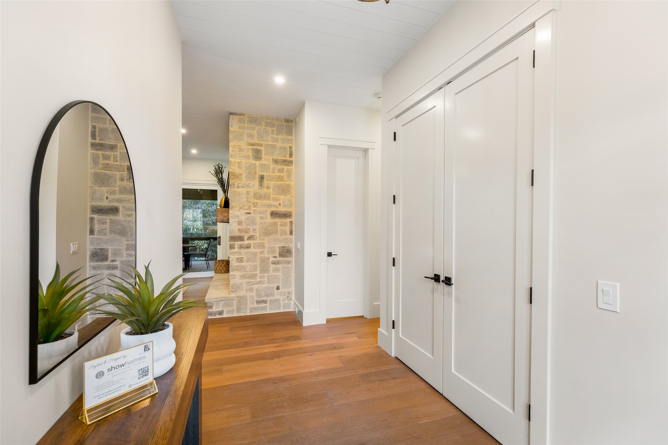 25 Hemlock Ridge