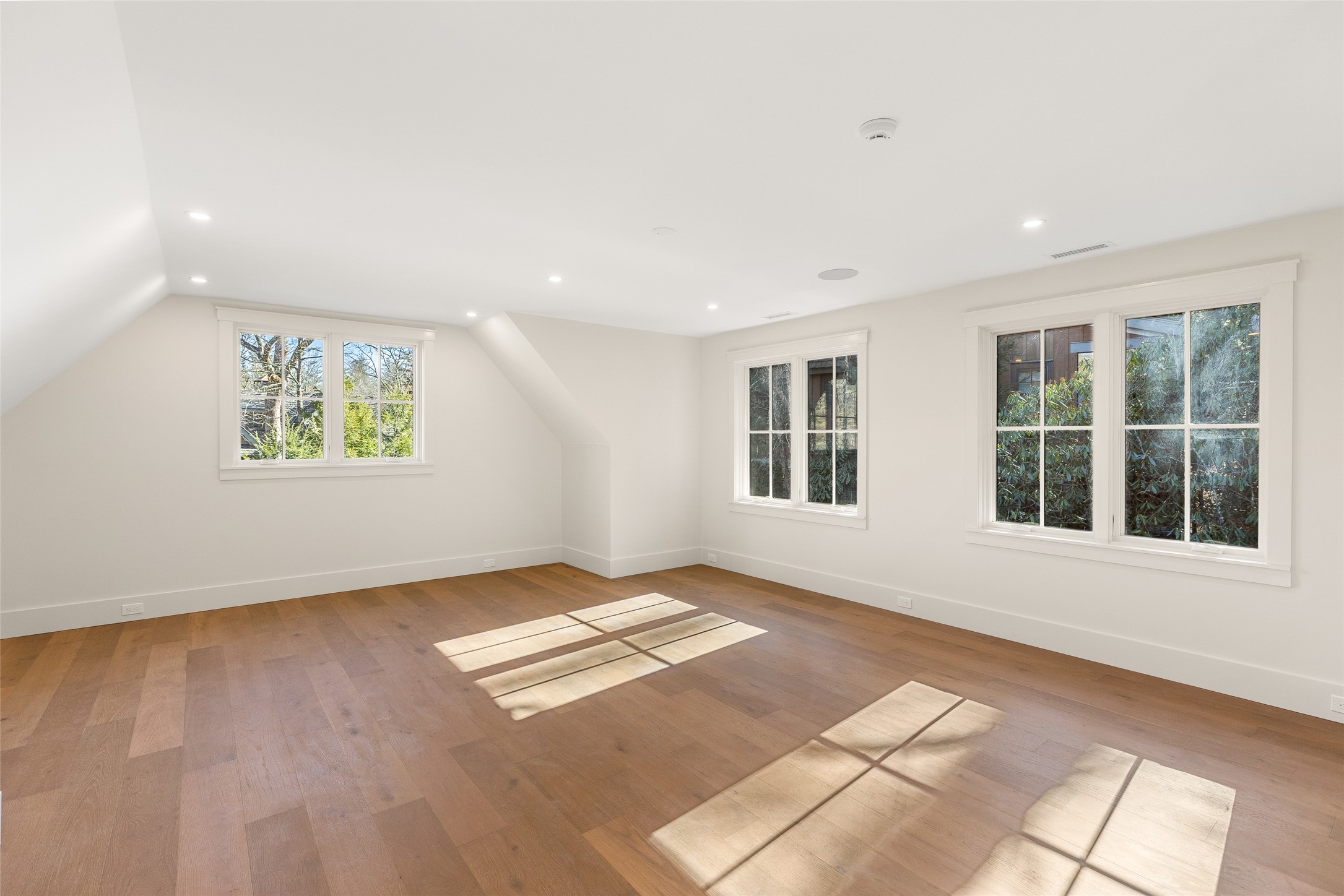 25 Hemlock Ridge