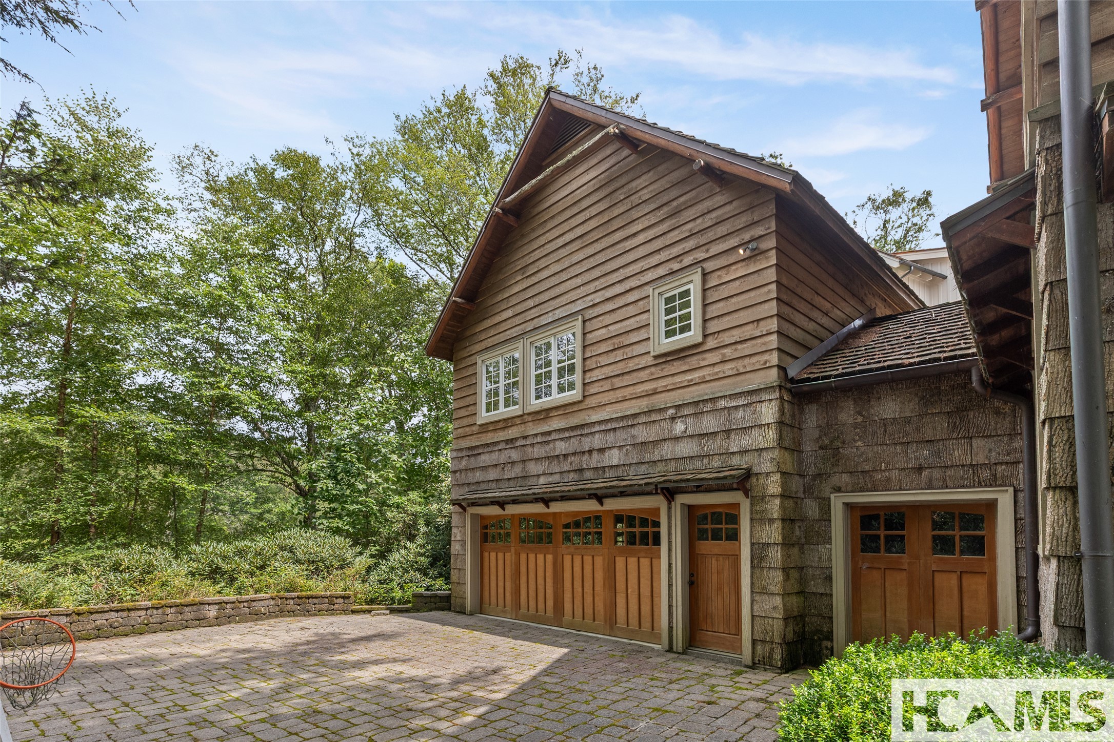346 Hummingbird Lane