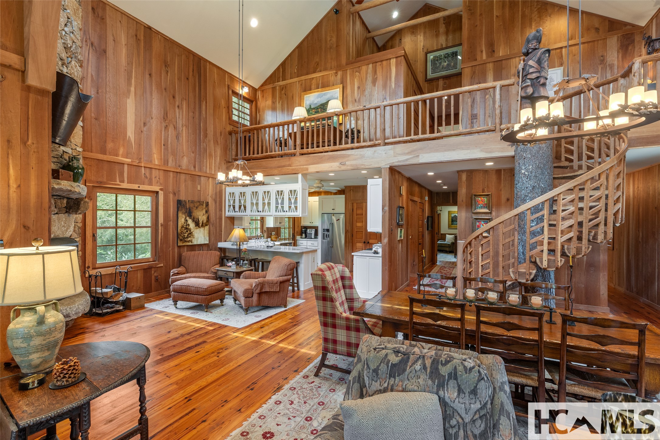346 Hummingbird Lane