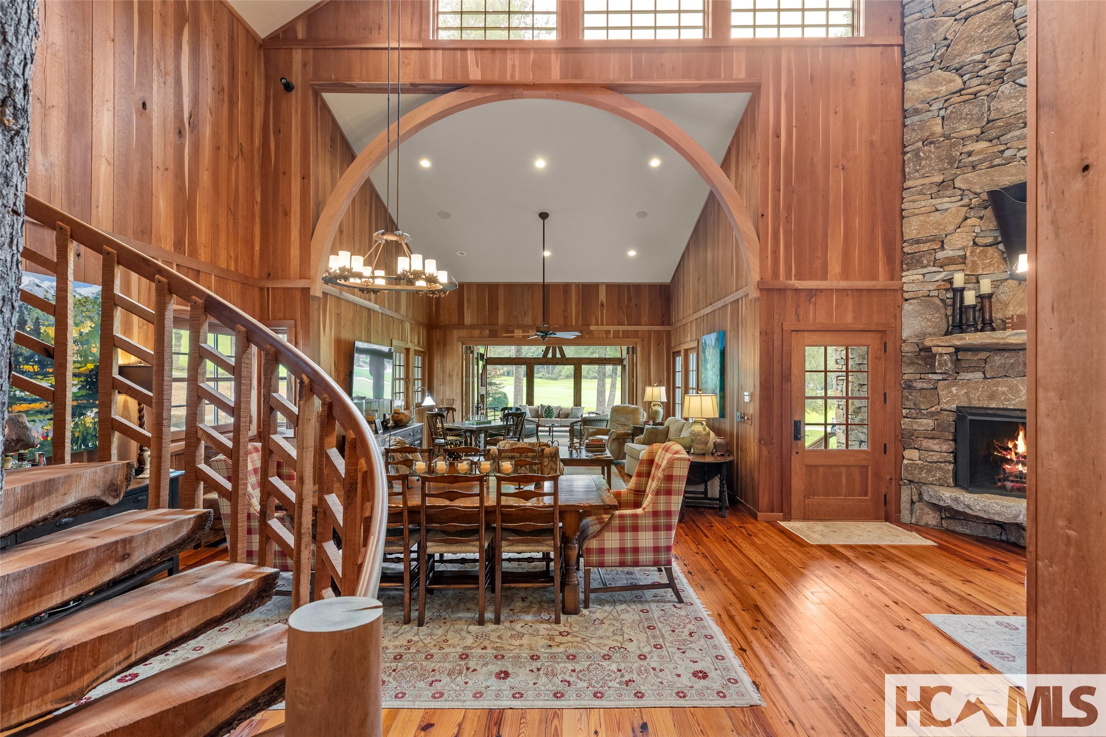 346 Hummingbird Lane