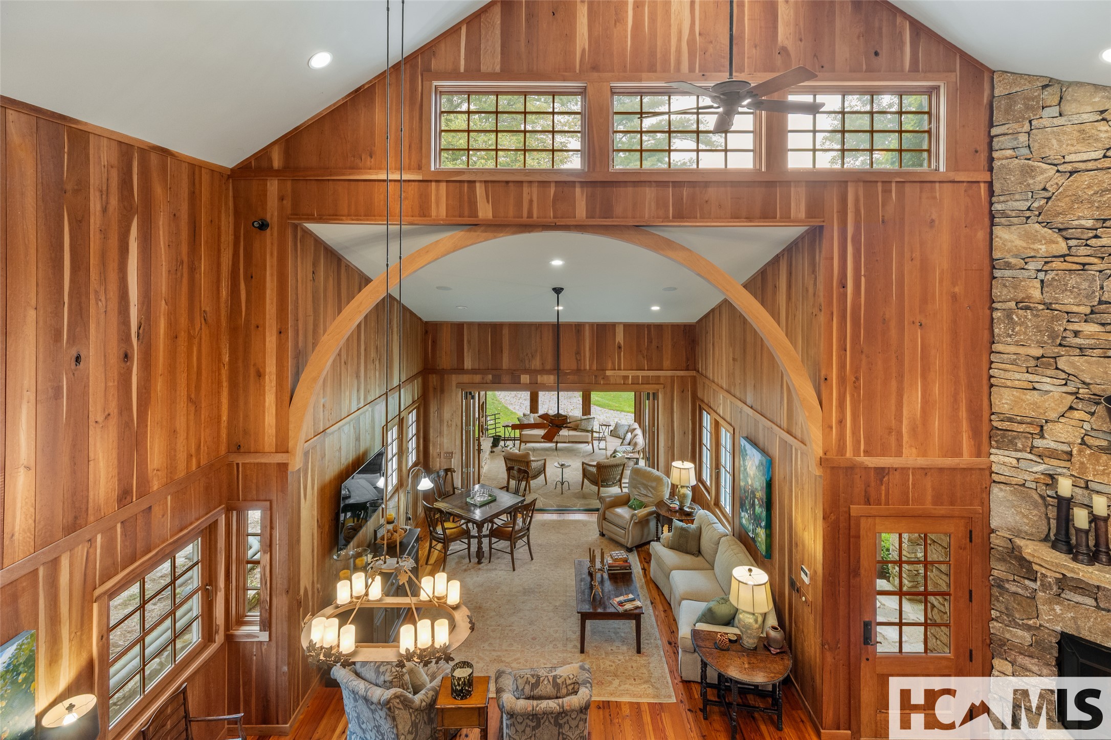 346 Hummingbird Lane